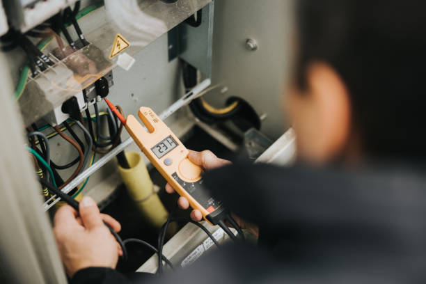 Professional Electrician in Clifton, TX